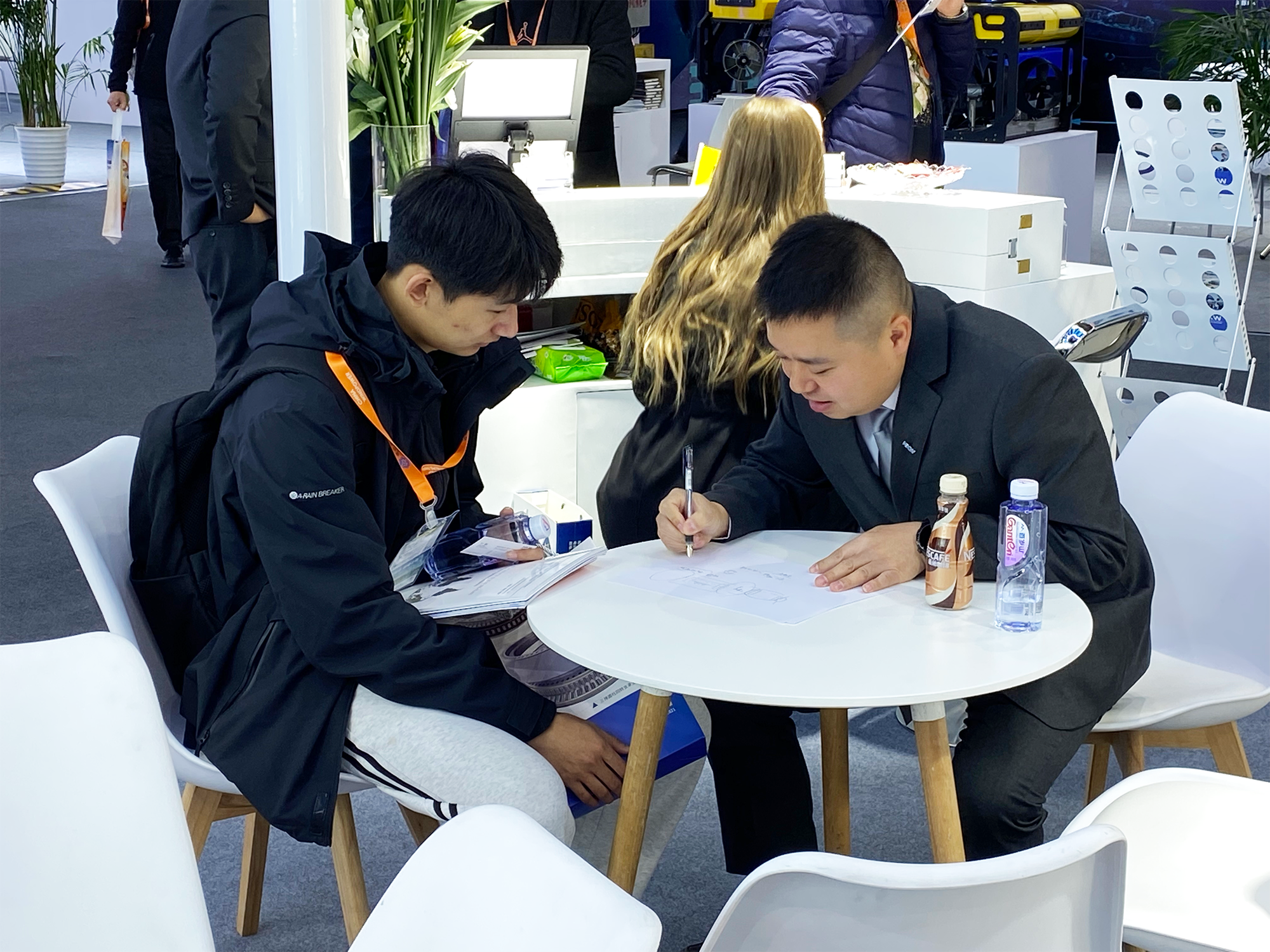 HKW展位现场图（2025北京国际风能大会暨展览会）